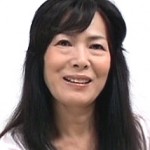 大人しそうな還暦熟女が実は超スケベ！電マ責めで即イキして連続絶叫イキまくり！雪村あずさ