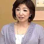 上品な五十路人妻は卑猥なデカ乳輪の垂れ乳で潮吹きお漏らし！沢田泉