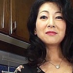 上品マダムが3Pエッチで痙攣イキっぱなし！大量潮吹きするエロババアも！