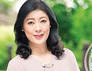 上品な初撮り五十路マダムが3P高速ピストンの連続中出しに大絶叫！藤村美枝子