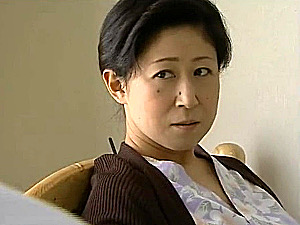 逞しい巨根介護士とのセックスで生きる悦びを感じる高齢熟女！美里流季