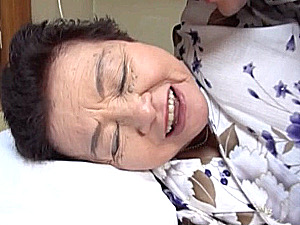 82歳の高齢祖母が曾孫と中出しエッチでオーガズム！小笠原祐子