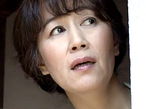 ガリガリ五十路未亡人が不倫相手と早朝ファックで泣き狂う！汝鳥すみか･白鳥寿美礼