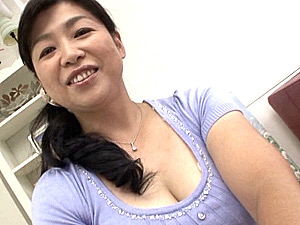 ポッチャリ五十路熟女が初撮りで痙攣中出しエッチ！田村みゆき