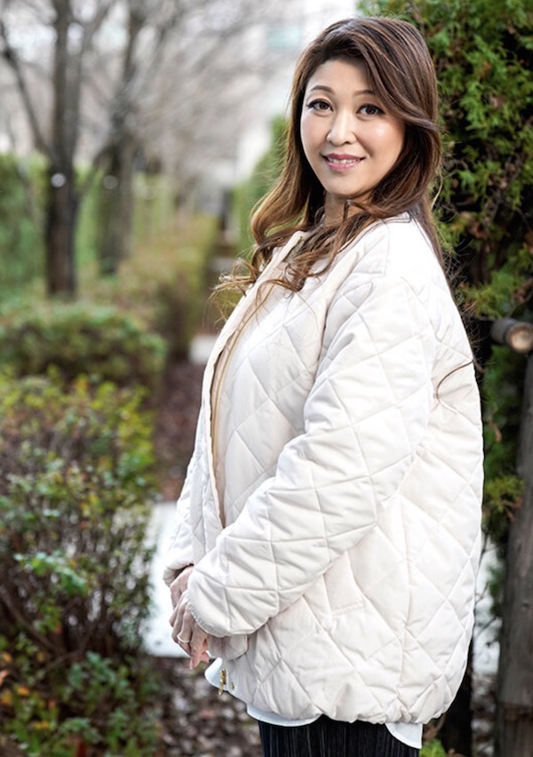 元ヤン風の茶髪五十路熟女が若い彼氏に開発されハメ潮吹き連発のエロボディ！久保今日子1