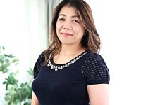 超卑猥な黒乳首のデカ乳輪で超垂れ乳の五十路熟女が昼間からハメ撮りセックス！御子柴美花