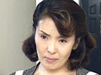 ムッチリ肉付きのいい色っぽい五十路寮母が息子のような年齢の若い寮生を･･･西本かつの･野宮凛子
