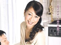 小顔の細身のお椀型巨乳の母親が息子の童貞筆おろし！秋川真理