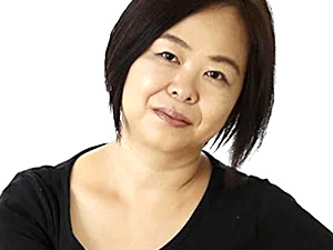 丸顔ポッチャリ巨乳のおばさんが卑猥なデカ乳輪巨乳を晒しハメ撮りSEX！仁科明子