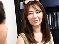 爆乳ポッチャリの五十路美熟女が若いマッサージ師と浮気SEX！翔田千里